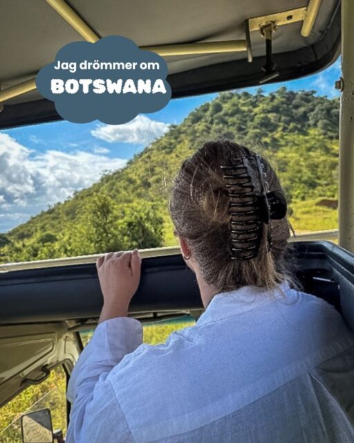 Här på kontoret fortsätter vi att drömma oss bort! 

Turen har kommit till Cornelia, så här säger hon:
Under hösten/vintern  drömmer jag om en resa till Botswana och Zimbabwe – att få uppleva ännu en safari, den vilda naturen och mäktiga Victoriafallen står högt på min lista! Samtidigt längtar jag redan tillbaka till Tanzania – det är verkligen svårslaget! //Cornelia

Är du nyfiken på en safariresa?
Våra safariresor hittar du här:
https://www.kenzantravel.se/safari/
Eller 𝗸𝗼𝗻𝘁𝗮𝗸𝘁𝗮 𝗼𝘀𝘀 direkt så hjälper vi dig gärna:
📞 08 30 21 03
📩 info@kenzantravel.se